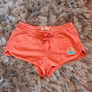 Peachy Hollister Shorts 🐚